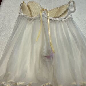 Jezebel XL white yellow nighty g string underwire see thru lace yellow stripes